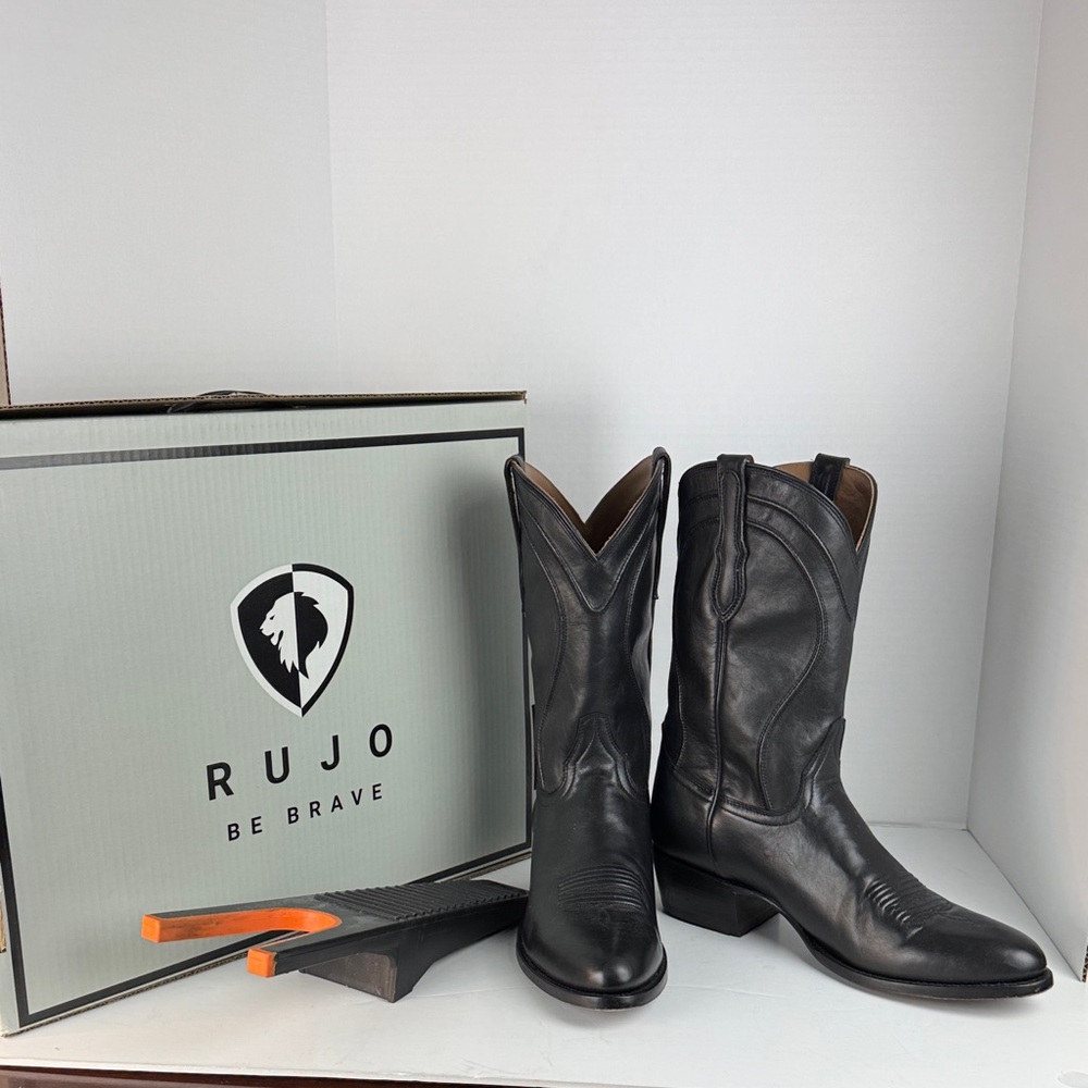 RUJO NEW  Midnight Black Men's Cowboy Boots
Sz 13D
